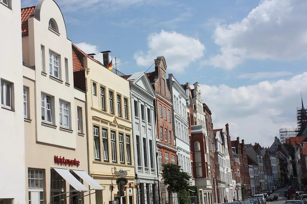 Likedeeler Am Stadthafen Lubeck Germany